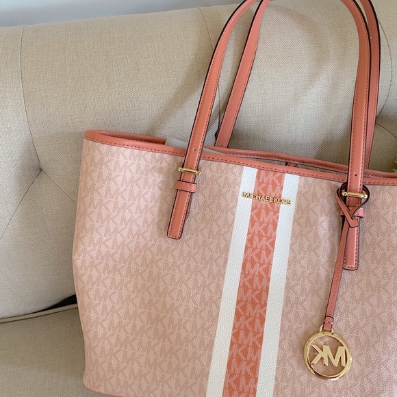 NEW Michael Kors 35S2GTVT2V Jet Set Travel Shoulder Tote - Picture 3 of 5